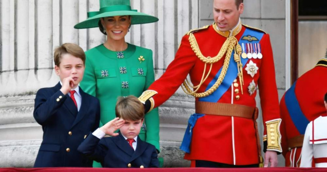 Prințul Louis a împlinit 8 ani. Zâmbetul din imaginile postate de Prințesa Kate