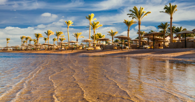 Hurghada vs Sharm El Sheikh: Ce destinație alegi pentru vacanța ideală?