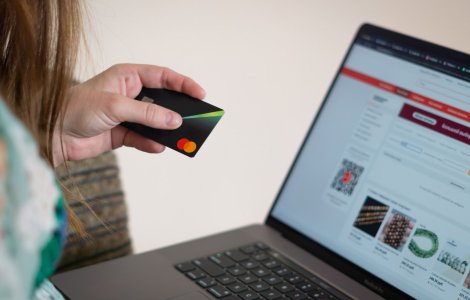 Top opțiuni de credit cu buletinul în România. Ce trebuie să compari înainte să aplici