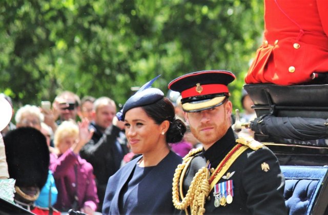 Reuniune neașteptată: Harry și Meghan au revenit în Marea Britanie. Cine le mai deschide ușa după anii de răceală?