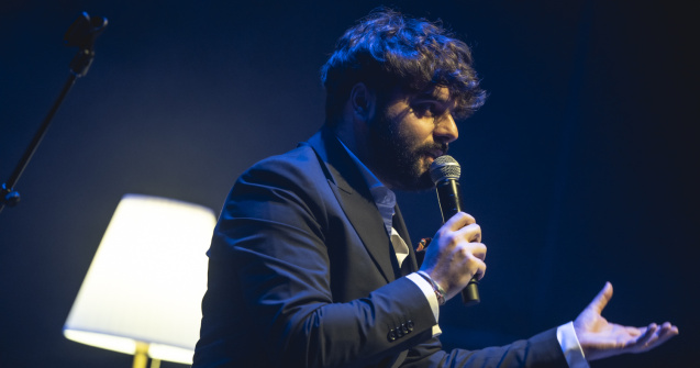 Miguel Gane vine la București cu spectacolul „Ce am lăsat între noi”