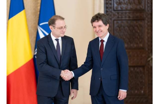 Guvernul Niculescu, &icirc;ntre votul Parlamentului și riscul anticipatelor. Premierul desemnat, față &icirc;n față cu Alessandra Stoicescu, astăzi