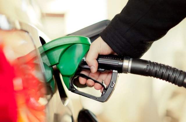 Legea carburanților riscă să favorizeze marile companii &icirc;n detrimentul celor independenți: cum poate o măsură anticriză să scumpească pompa și să distorsioneze concurența