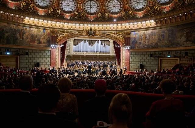 Un spectacol magistral pentru susținerea tinerilor artiști, la cea de-a XVII-a ediție a Concertului Regal Caritabil