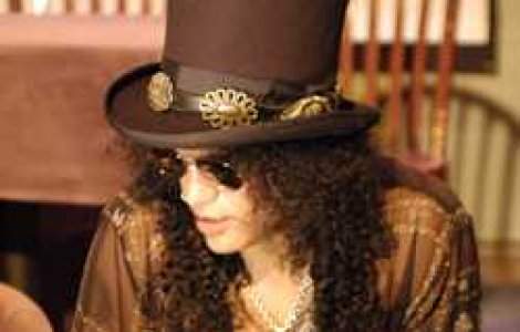 Slash: Legenda chitaristului cu joben