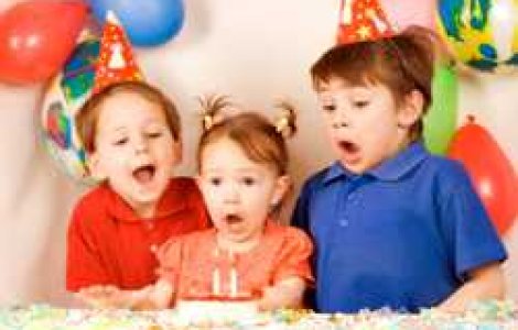 Prima editie a salonului de dulciuri si jucarii Sweet n Toys Expo!