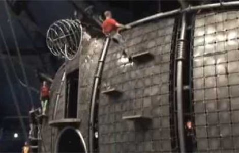  Top  Poate un om sa faca asa ceva?