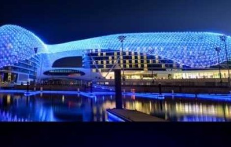  Top  E criza in EAU? Cel mai mare proiect LED e acolo!