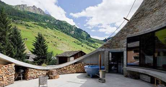  Top  Casa din colina