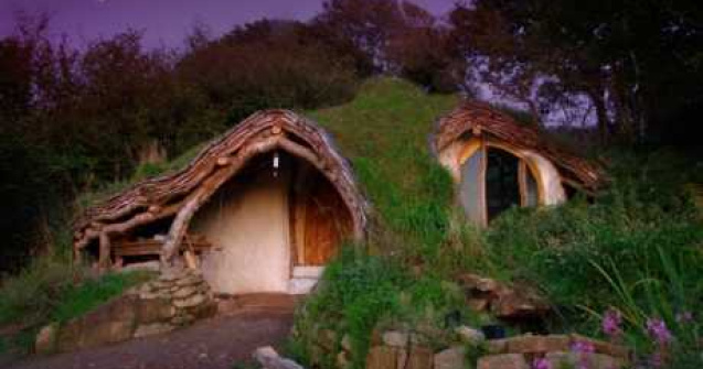 Ti-ar placea sa locuiesti in aceasta casa de poveste?