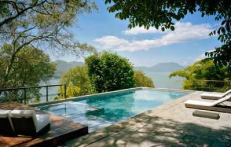 O casa de vis, in padure: Ai vrea sa stai aici?