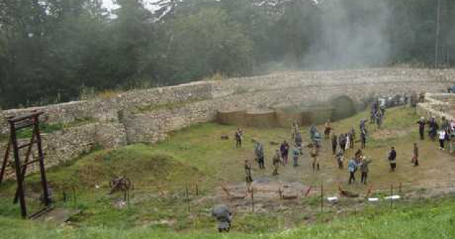 Traim intr-o tara frumoasa: Numele Trandafirului si masinile de cusut Singer