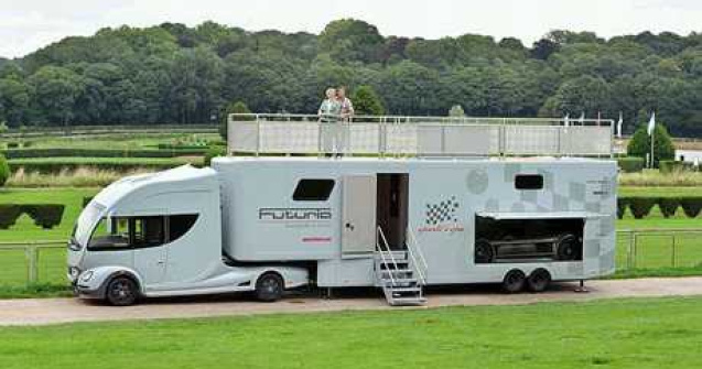 Futuria: Casa si garaj intr-un camion