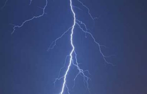 Super fotografie: Se intampla de 600 de ori pe an...