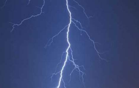 Super fotografie: Se intampla de 600 de ori pe an...