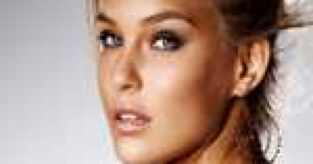 Super fotografii: Ea este iubita lui Leo DiCaprio!