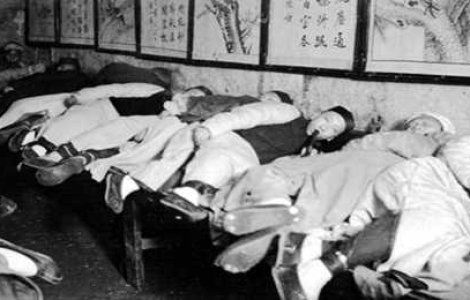 TOP 6 Moduri prin care opiul a schimbat lumea