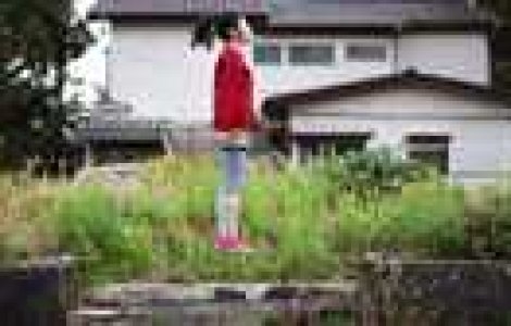  Top  Fata care leviteaza (Galerie Foto)