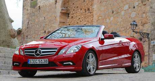  Top  TOP 10: Cele mai HOT decapotabile din 2011