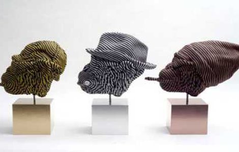  Top  Mozzart Guera: Omul care transforma tricotajul in sculptura