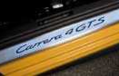 Noul Porsche 911 Carrera 4 GTS (Galerie Foto)