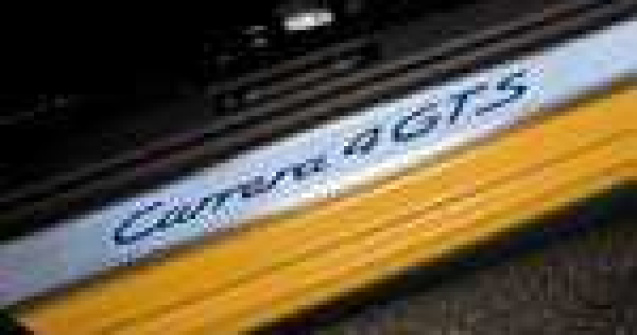 Noul Porsche 911 Carrera 4 GTS (Galerie Foto)