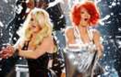 Vezi prestatiile Live ale vedetelor de la Billboard Music Awards 2011