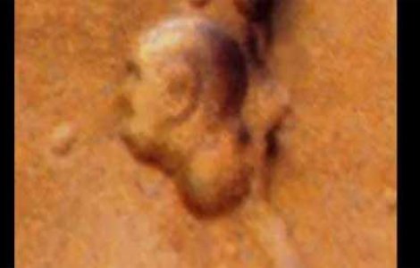 O poza controversata: Chipul lui Lenin apare pe Marte?