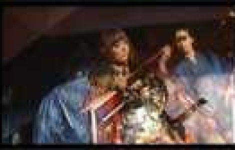 Caligrafie pe corpuri feminine