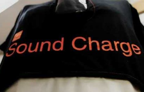 Cum sa-ti incarci gratis telefonul cu ajutorul...Zgomotului