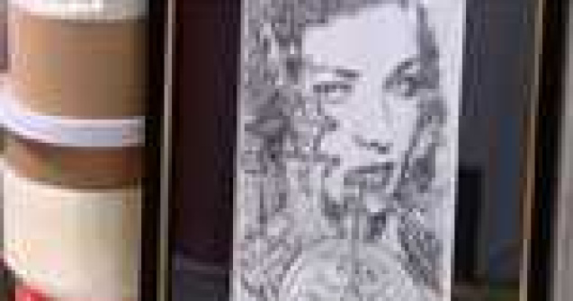 Asa se deseneaza cu... masina de scris!