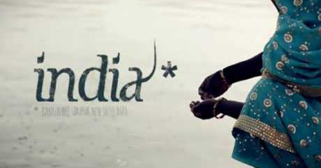 Ei au traversat India pe skateboard