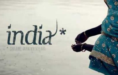 Ei au traversat India pe skateboard