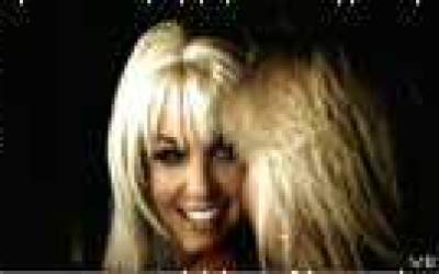 Un nou videoclip HOT semnat...