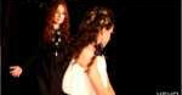 Videoclip Tori Amos - Carry