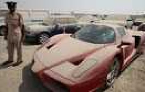 Ferrari Enzo si Povestea Super-Carului parasit in Desert