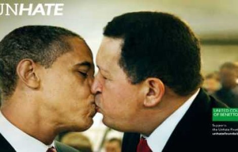  Top  Sarutul care a scandalizat o lume intreaga. Campanie agresiva