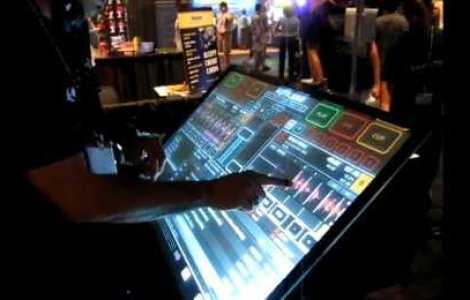 Emulator, gadgetul transparent care face senzatie la petreceri