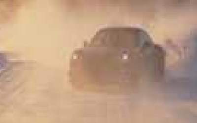 Asa se testeaza un Porsche...