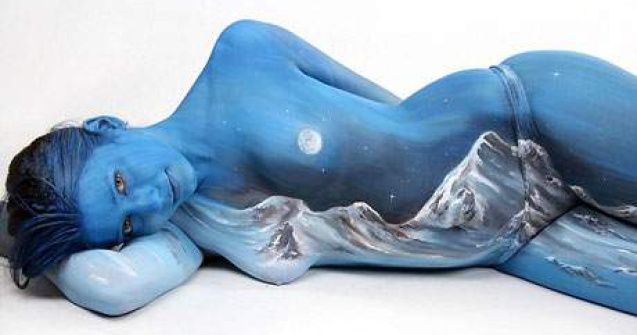  Top  Pictura pe corp: dincolo de nuditate