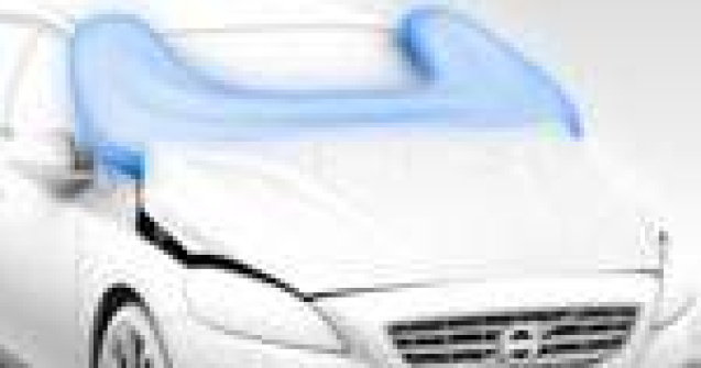 Volvo introduce airbag-ul pentru pietoni