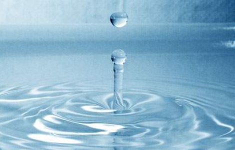 Uimitor: Experimentul care face apa sa curga in sens invers