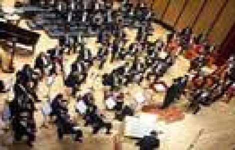 Simfonia a IX-a interpretata de 10.000 de japonezi