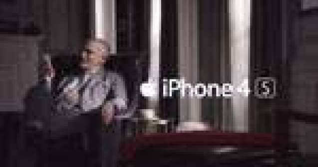 Celebritati de vorba cu Siri