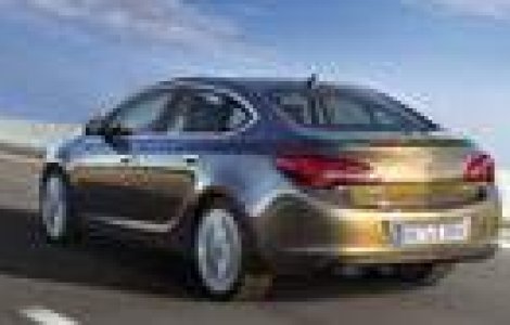 Asa arata noul Opel Astra Sedan