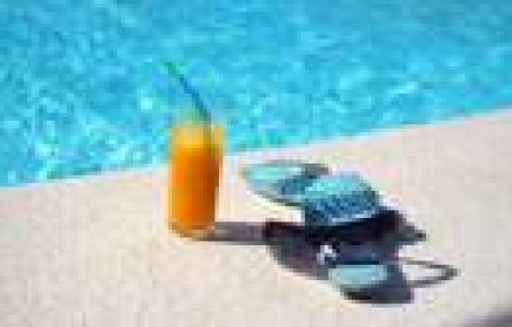 Aceasta este cea mai mare si cea mai adanca piscina din lume