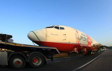 Din Boeing in restaurant. Inedita cafenea de langa autostrada A3