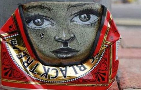 Arta la cutie sau schimbarea la fata a deseurilor