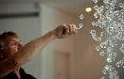 Cand o sora inexistenta devine un candelabru de cristal