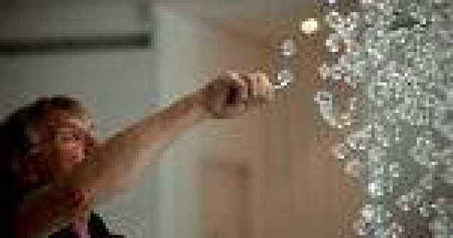 Cand o sora inexistenta devine un candelabru de cristal